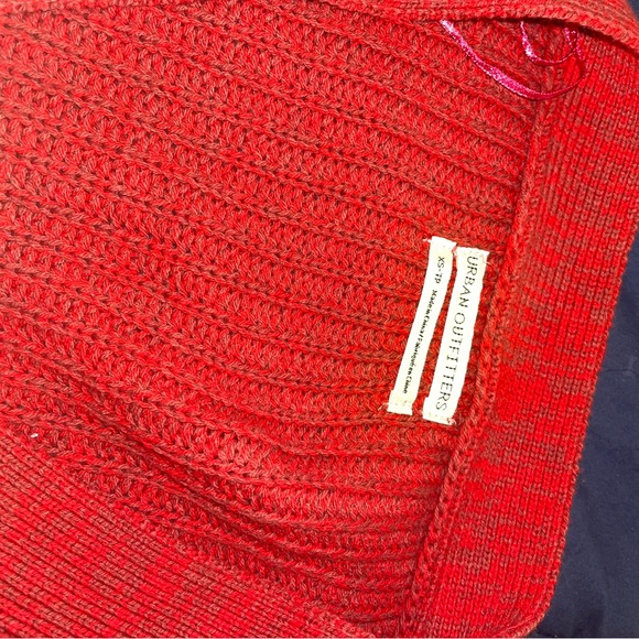 Urban Outfitters cropped cardigan - Picture 2 of 3